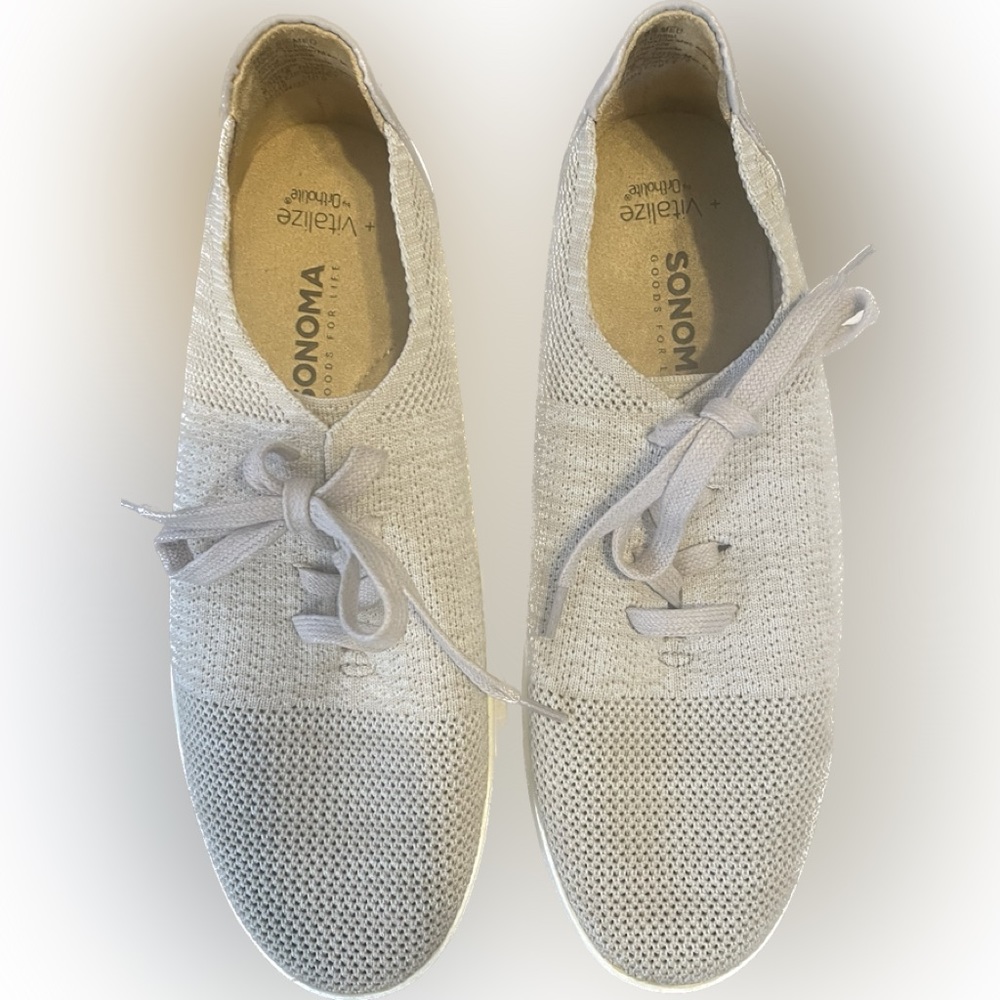 Women’s Sonoma Vitalize By Ortholite shoes. Size 8.5
